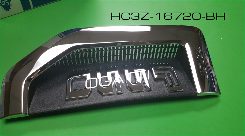 BRAND NEW OEM NAMEPLATE FOR DRIVER SIDE LH F-550 XLT 2016-2018 HC3Z-16720-BH - Imagen 2