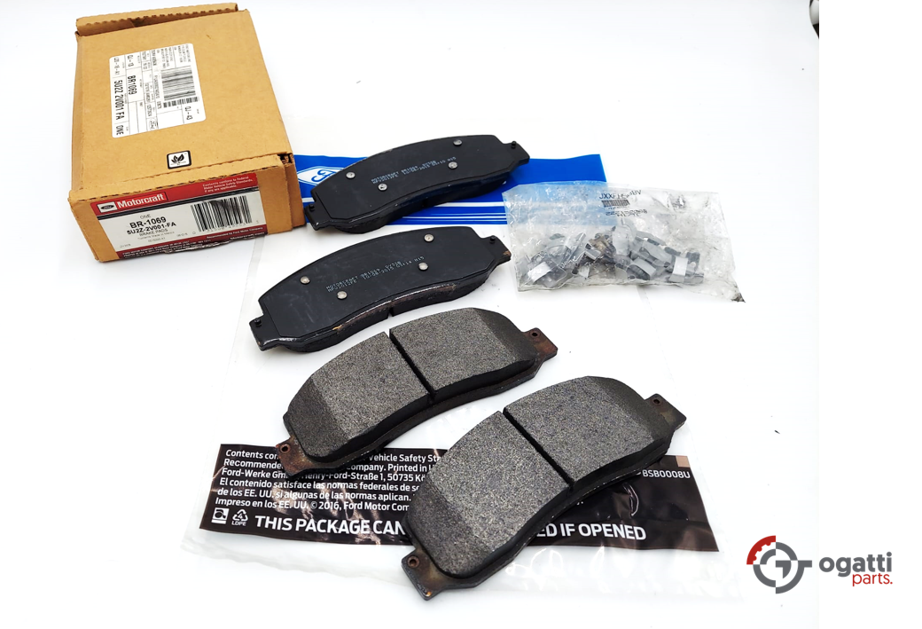 Brand New OEM Genuine Rear Brake Pads Kit F-250-350-450 2004-2007 WITH SINGLE REAR WHEELS 5U2Z-2V001-FA BR-1069