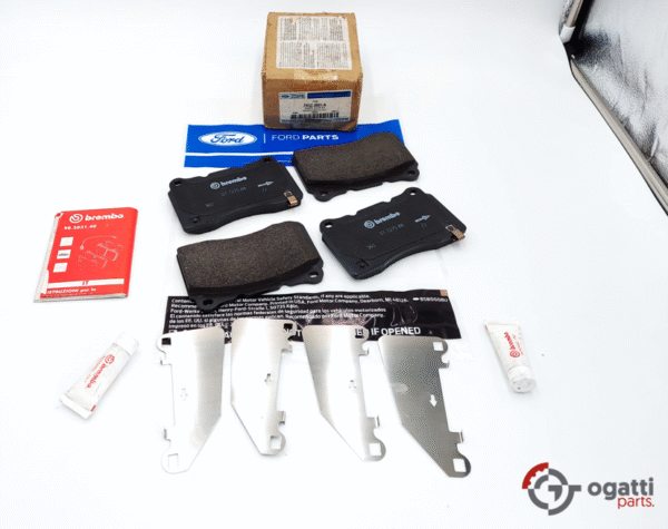 Brand New OEM FRONT BRAKE PADS BEMBRO MUSTANG 2006-2014 7R3Z-2001-A BRF-1484