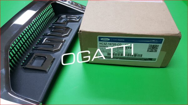 BRAND NEW OEM NAMEPLATE FOR FENDER F-350 LARIAT VERSION 2016-2022 DRIVER SIDE LH HC3Z-16720-CD