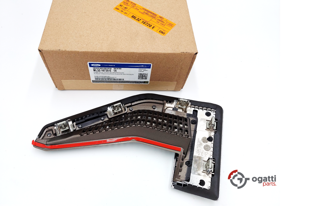 Brand New OEM Emblem fender F-150 KING RANCH Version in CHROME 2021 Passenger SIDE RH ML3Z-16720-E - Imagen 6