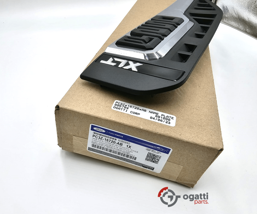 F-250 XLT Emblem fender Brand New OEM F-250 2023-2024 Driver Side LH PC3Z-16720-AB - Imagen 5