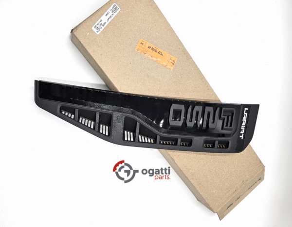 F-250 LARIAT Emblem fender Brand New OEM F-250 2023-2024 Passenger Side RH PC3Z-16720-AT