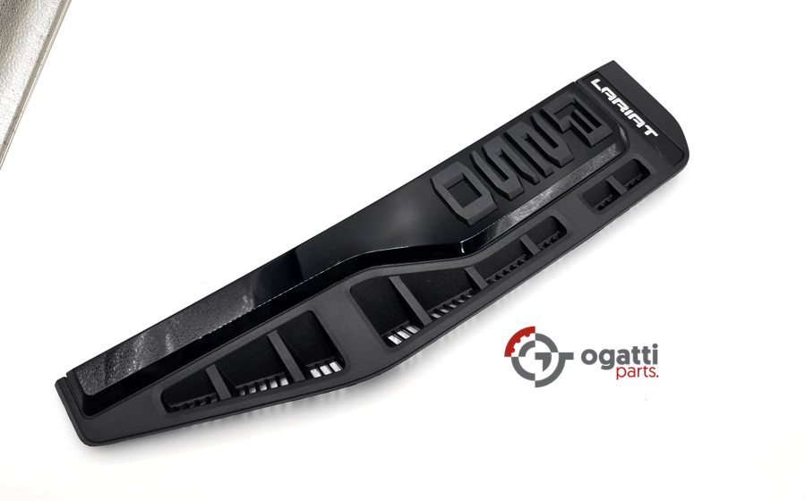 F-250 LARIAT Emblem fender Brand New OEM F-250 2023-2024 Passenger Side RH PC3Z-16720-AT - Imagen 9