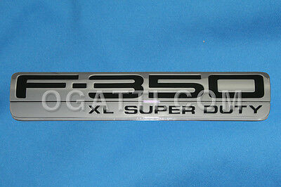 Brand New OEM NAME PLATE 5C3Z-16720-CB |16720|