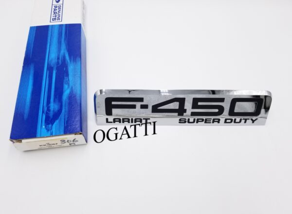 BRAND NEW OEM NAMEPLATE FOR FENDER F450 LARIAT VERSION DRIVER SIDE - PASSENGER SIDE 2006-2010 8C3Z-16720-P