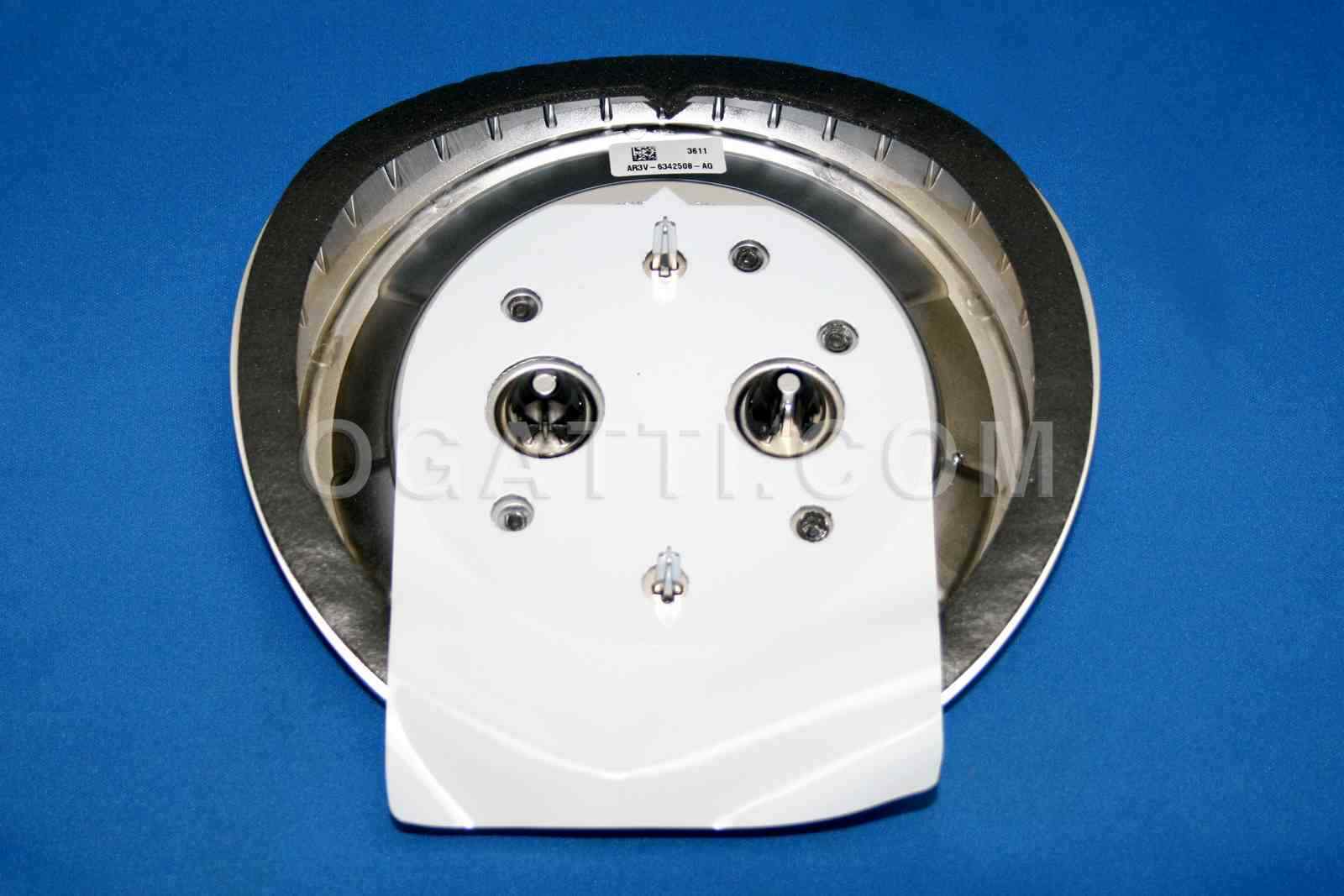 BRAND NEW OEM FORD REAR Declid Faux Gas Cap Emblem Rear MUSTANG SHELBY 2009-2014 AR3Z-6342528-B - Imagen 2