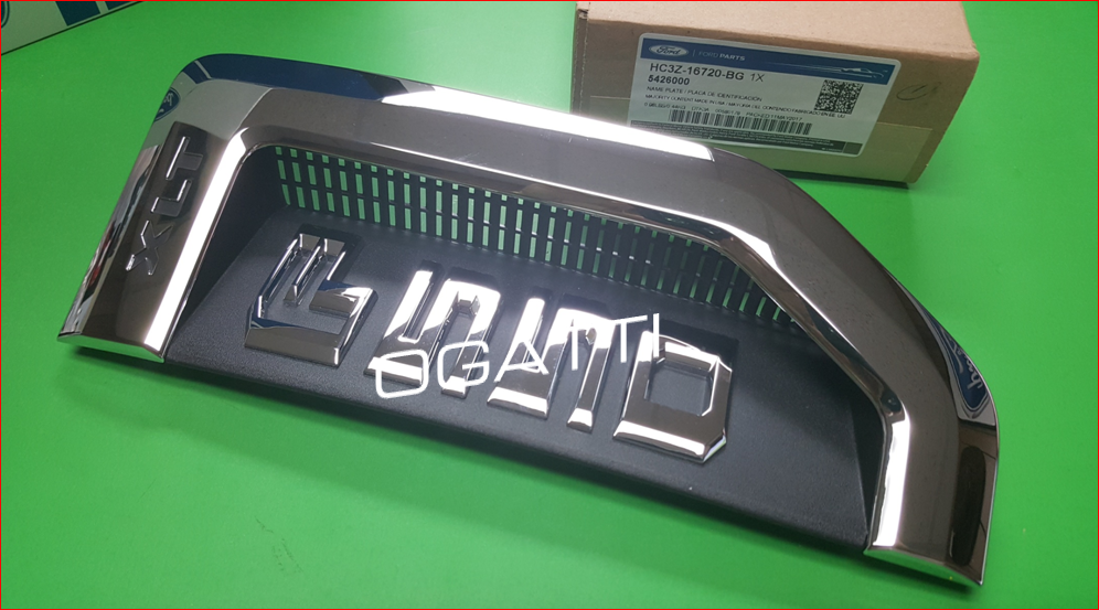 BRAND NEW OEM NAMEPLATE FOR FENDER F-550 XLT PASSENGER SIDE 2016-2018 HC3Z-16720-BG