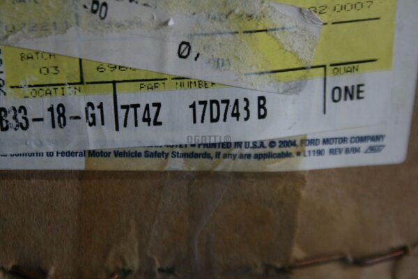 Brand New OEM COVER 7T4Z-17D743-B |17D743|