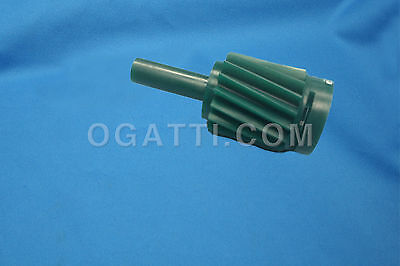 BRAND NEW FORD OEM TRANSMISSION SPEEDOMETER DRIVEN GEAR 17 TOOTH Color Green C7SZ-17271-A