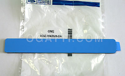 Brand New OEM NAME PLATE 3C3Z-9942528-DA |9942528| - Imagen 3