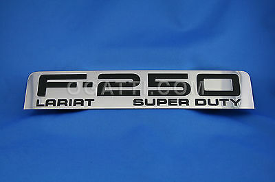 BRAND NEW OEM NAMEPLATE FOR FENDER F250 LARIAT VERSION 2006-2010 8C3Z-16720-C RH PASSENGER SIDE OR LH DRIVER SIDE